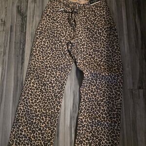 Abercrombie & Fitch High Rise Leopard Print Jeans